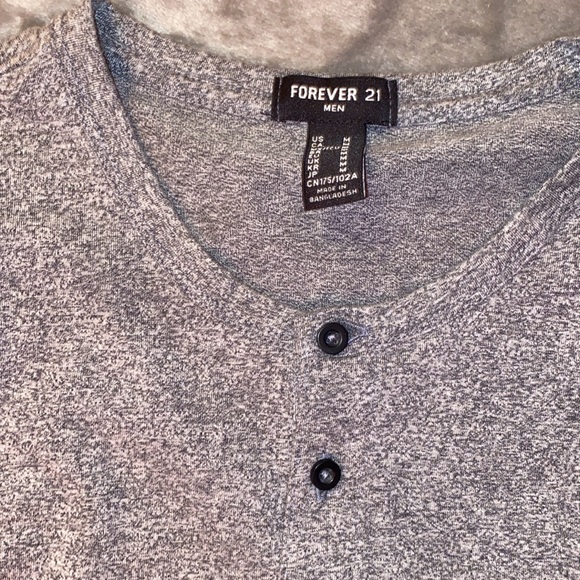COPY - Gray long sleeve Henley shirt from forever 21. Men's medium. Worn once. - Picture 3 of 5